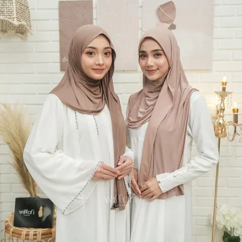Sakura Baru - Sakura Baru X Willofi -Hijab Pashmina Instan Emily Oval Meleyot Kerudung Spandek Jersey Premium Musl