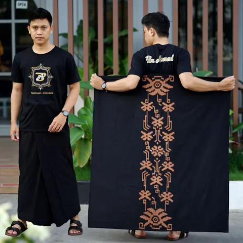 Kois Batik - SARUNG SANTRI KEMBANG POLOS BANYAK VARIAN