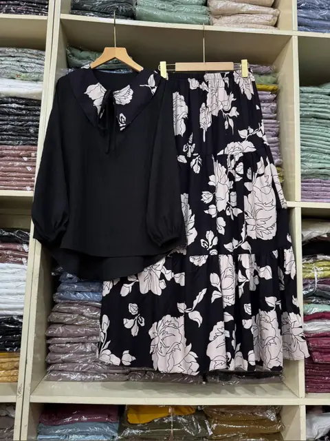 Khisna collection - New set rok Prilly bunga kombinasi polos bahan adem dan halus