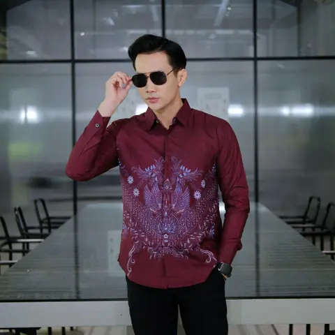 Kois Batik - Kemeja Batik Pria Kekinian Simpel Modern Free peci rajut motif wonosari maron